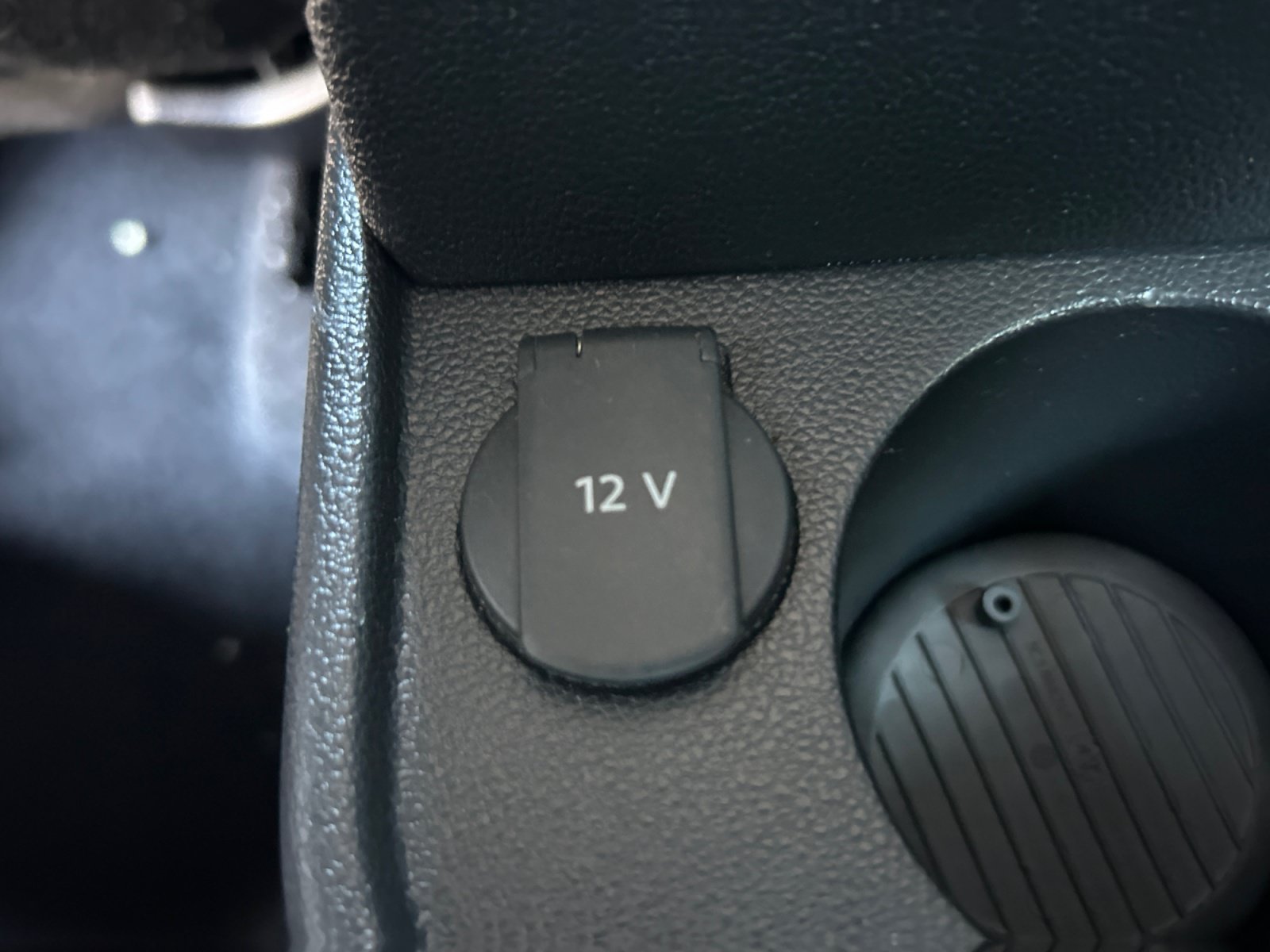 Used 2019 Volkswagen Beetle 2.0T S FWD image 30