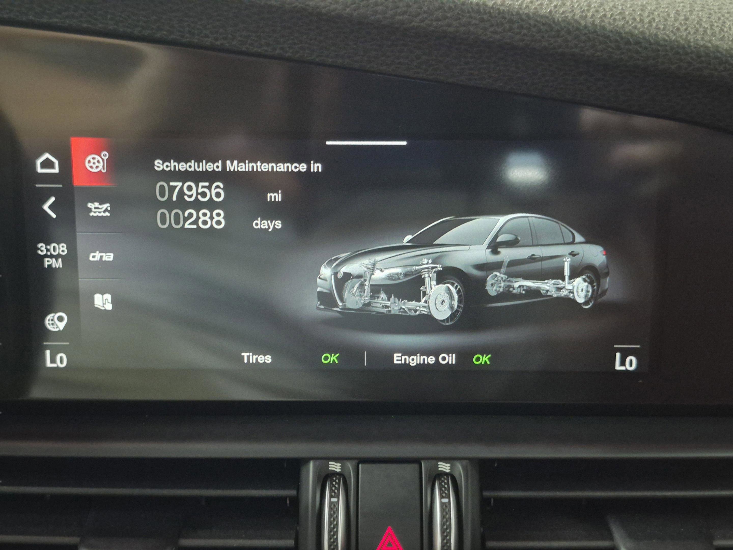 Used 2023 Alfa Romeo Giulia Veloce RWD image 36