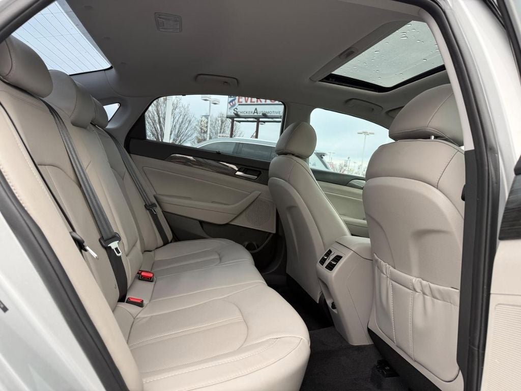 Used 2018 Hyundai Sonata Limited w/ Limited Ultimate Package 03 FWD image 9