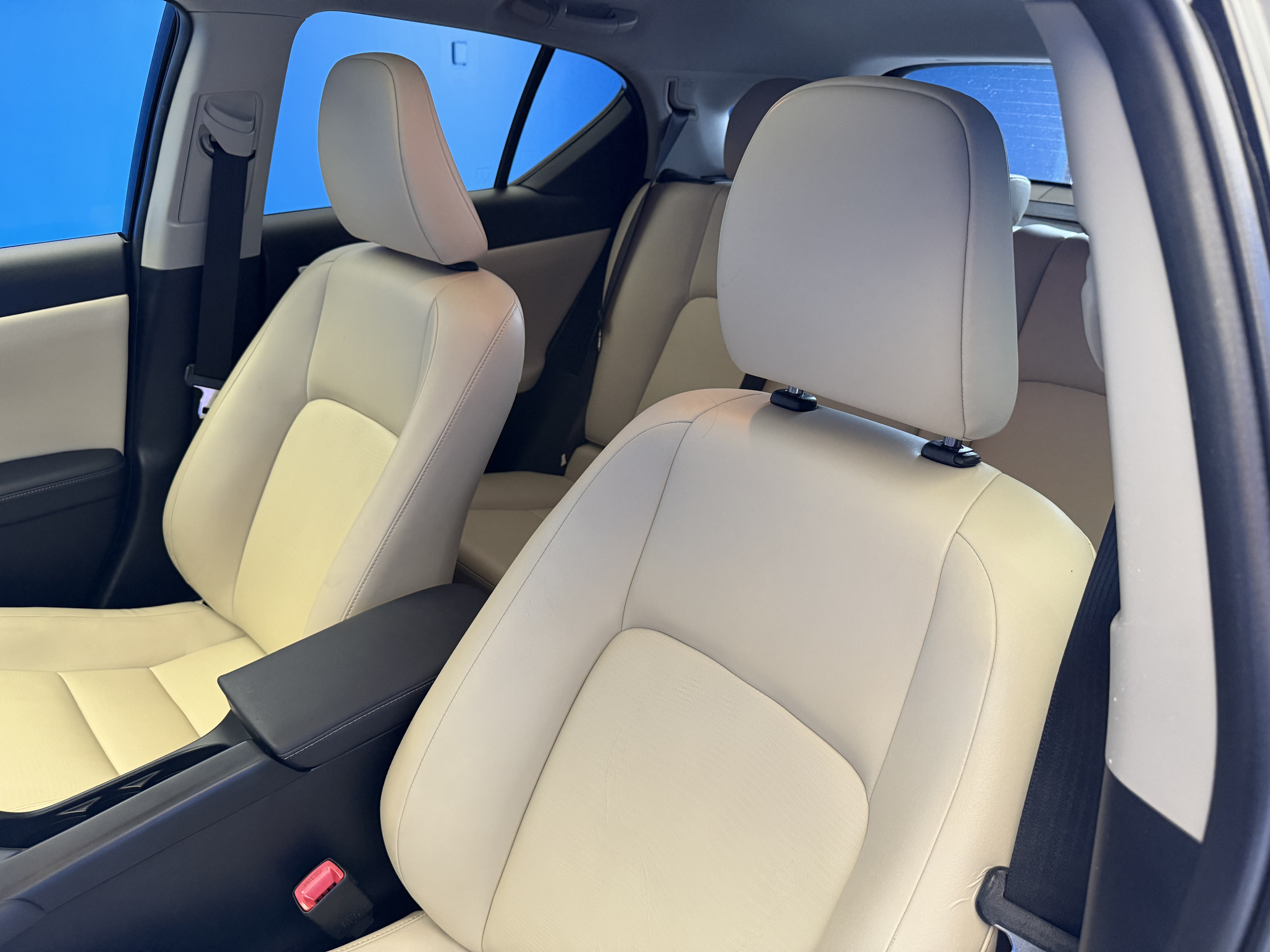 Used 2012 Lexus CT 200h Premium w/ Premium Audio Pkg FWD image 12