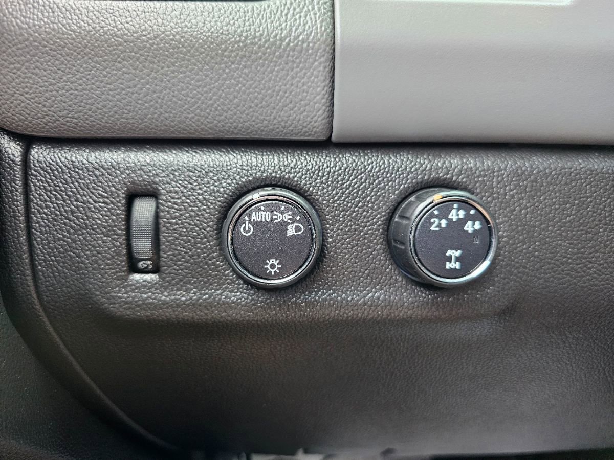 Used 2015 Chevrolet Colorado W/T w/ WT Convenience Package image 30