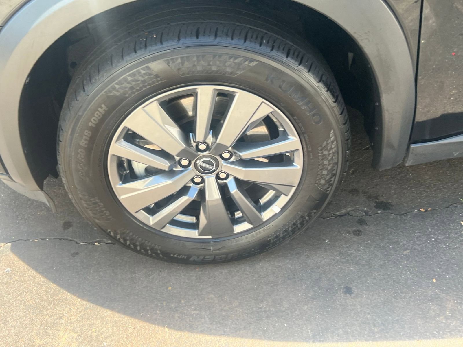 Used 2025 Nissan Pathfinder SV FWD image 30