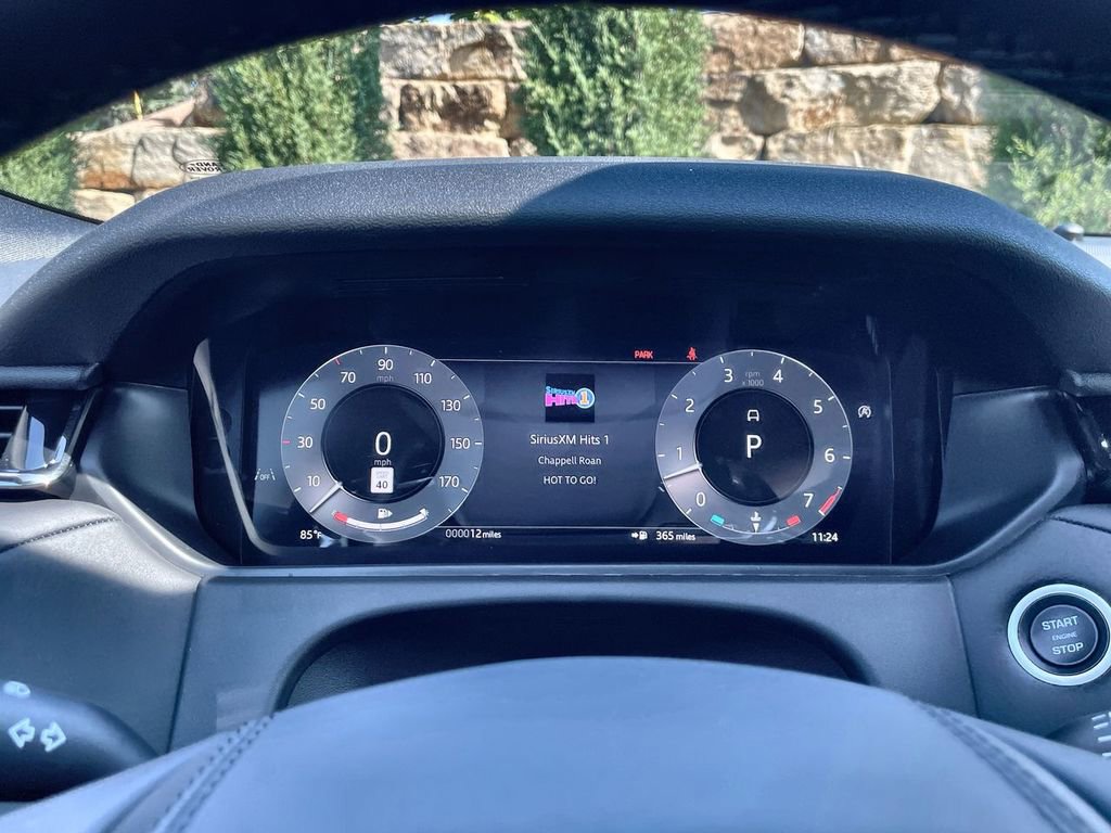 Certified 2025 Land Rover Range Rover Velar Dynamic HSE image 22