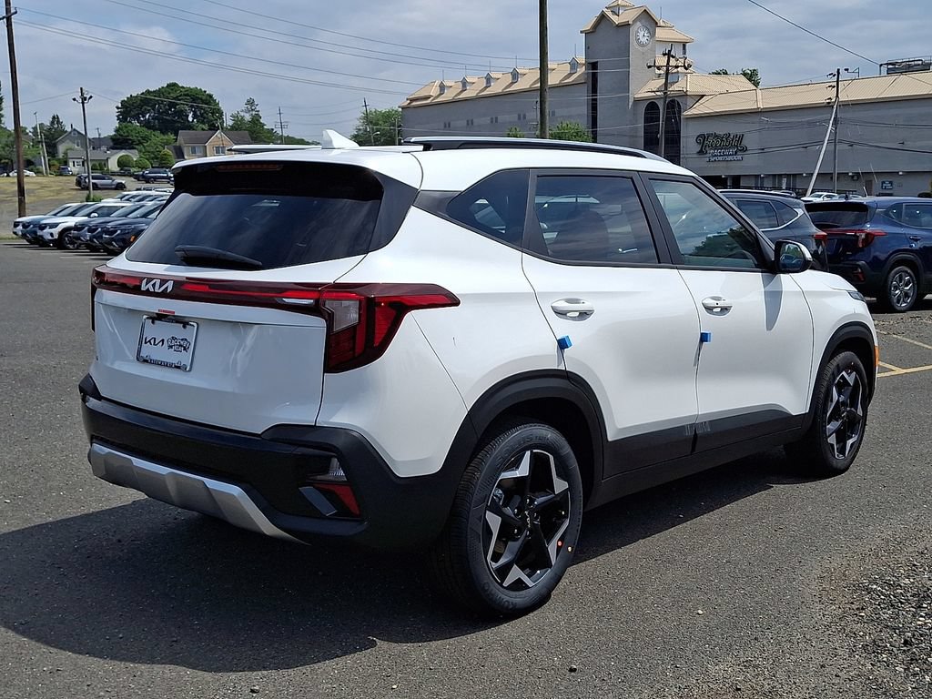 New 2026 Kia Seltos S FWD image 4