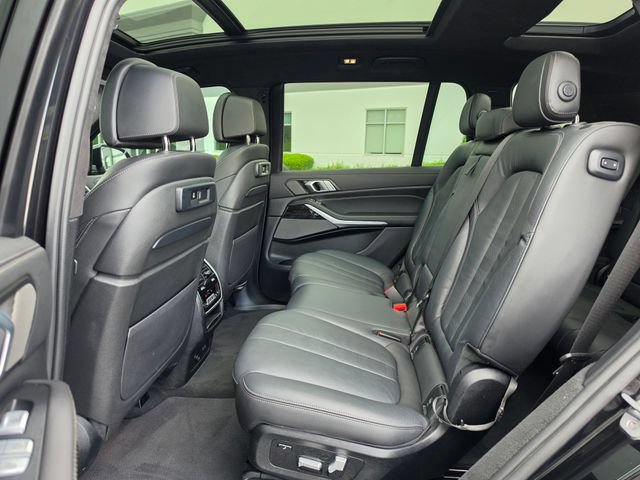 Used 2021 BMW X7 M50i AWD/4WD image 33