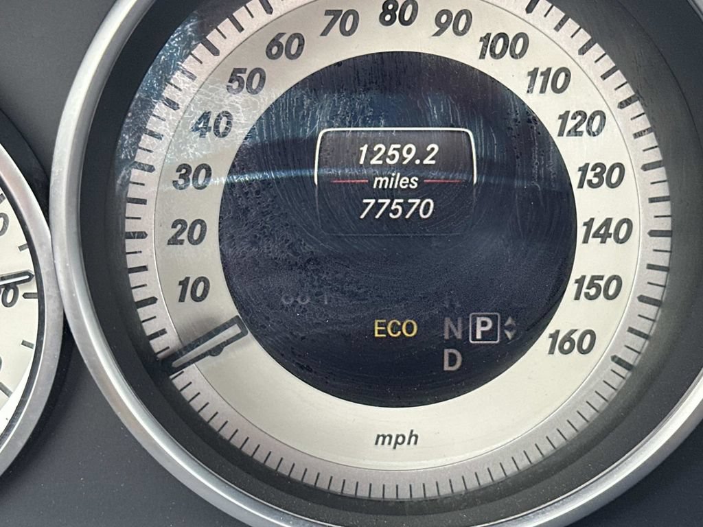 Used 2014 Mercedes-Benz E 350 4MATIC Sedan image 21