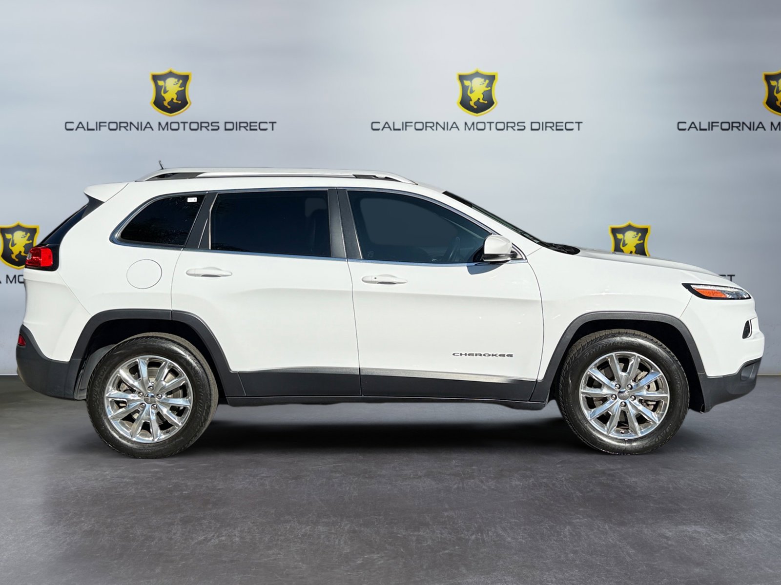 Used 2015 Jeep Cherokee Limited w/ Trailer Tow Group image 6