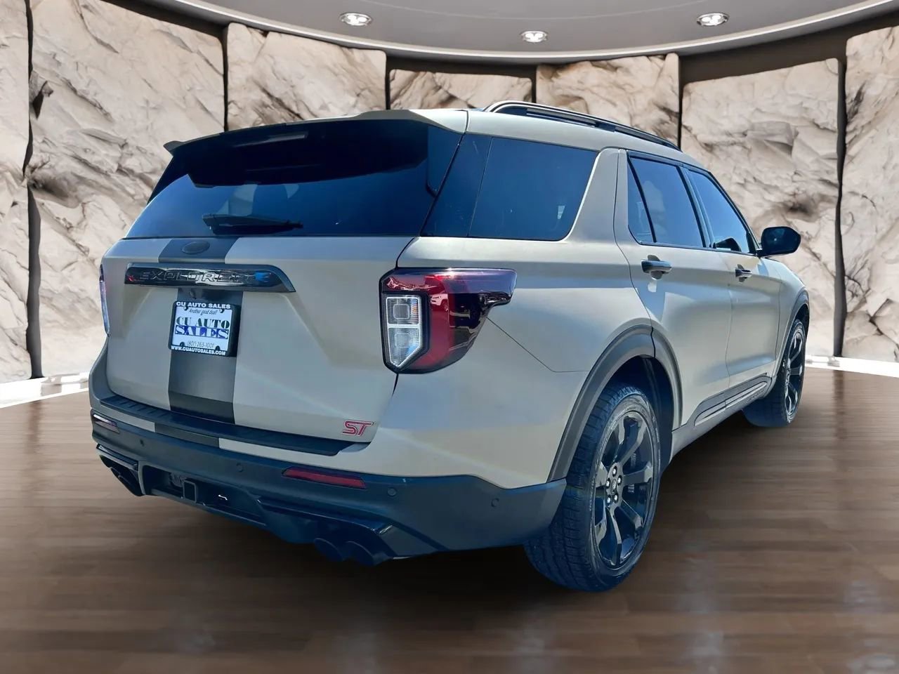 Used 2022 Ford Explorer ST w/ Equipment Group 401A image 5