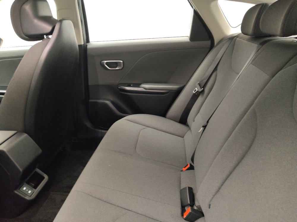 Used 2025 Kia K4 FWD image 18