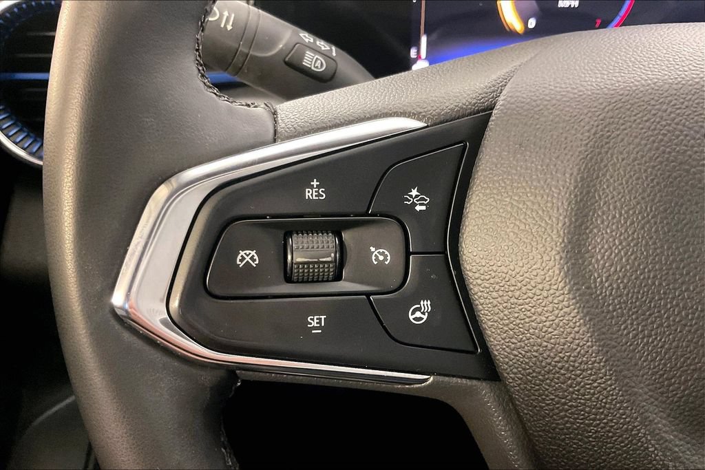 Used 2026 Chevrolet Trax LT w/ Driver Confidence Package FWD image 24
