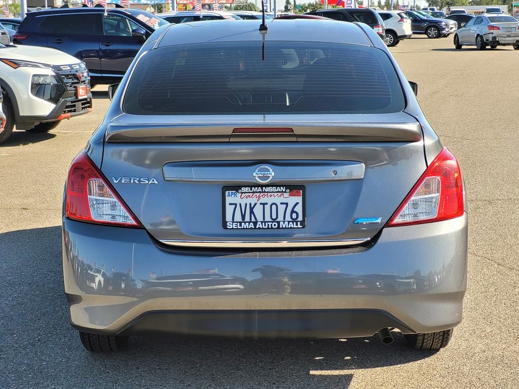 Used 2016 Nissan Versa SV image 6