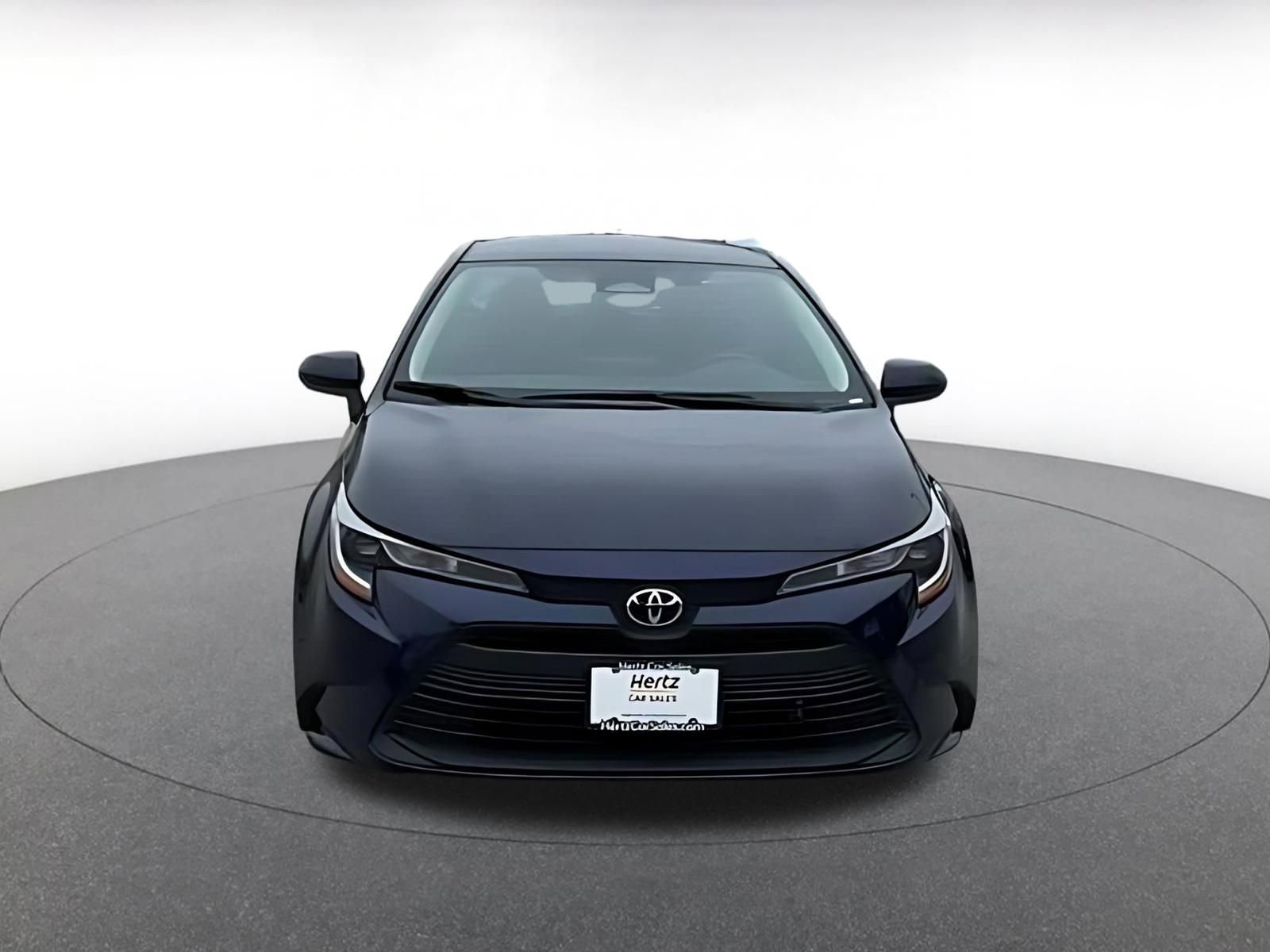 Used 2025 Toyota Corolla LE image 4