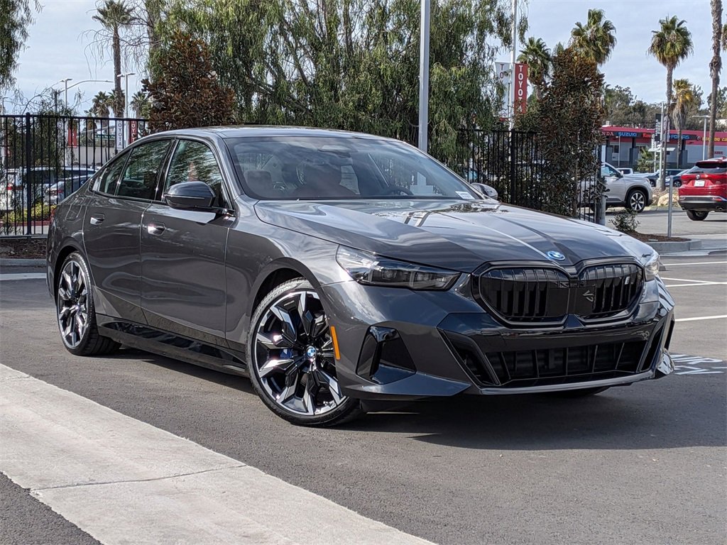 New 2026 BMW i5 eDrive40