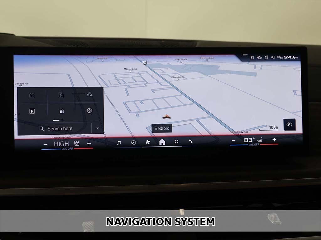 Used 2024 BMW X7 M60i image 3