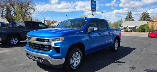 Used 2025 Chevrolet Silverado 1500 LT AWD/4WD image 2