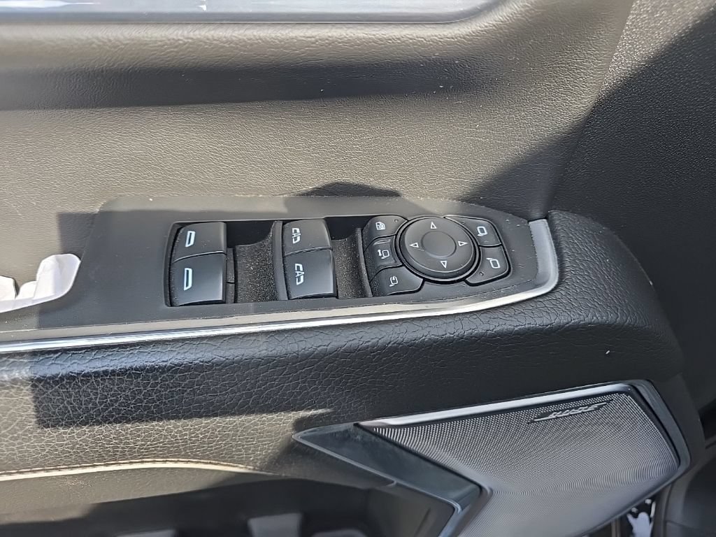 Used 2024 GMC Sierra 2500 Denali AWD/4WD image 9