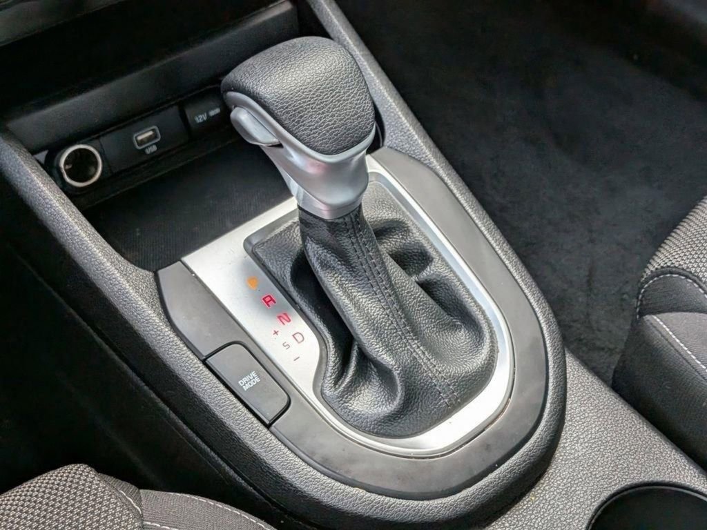 Certified 2023 Kia Forte LXS w/ LXS Technology Package FWD image 16