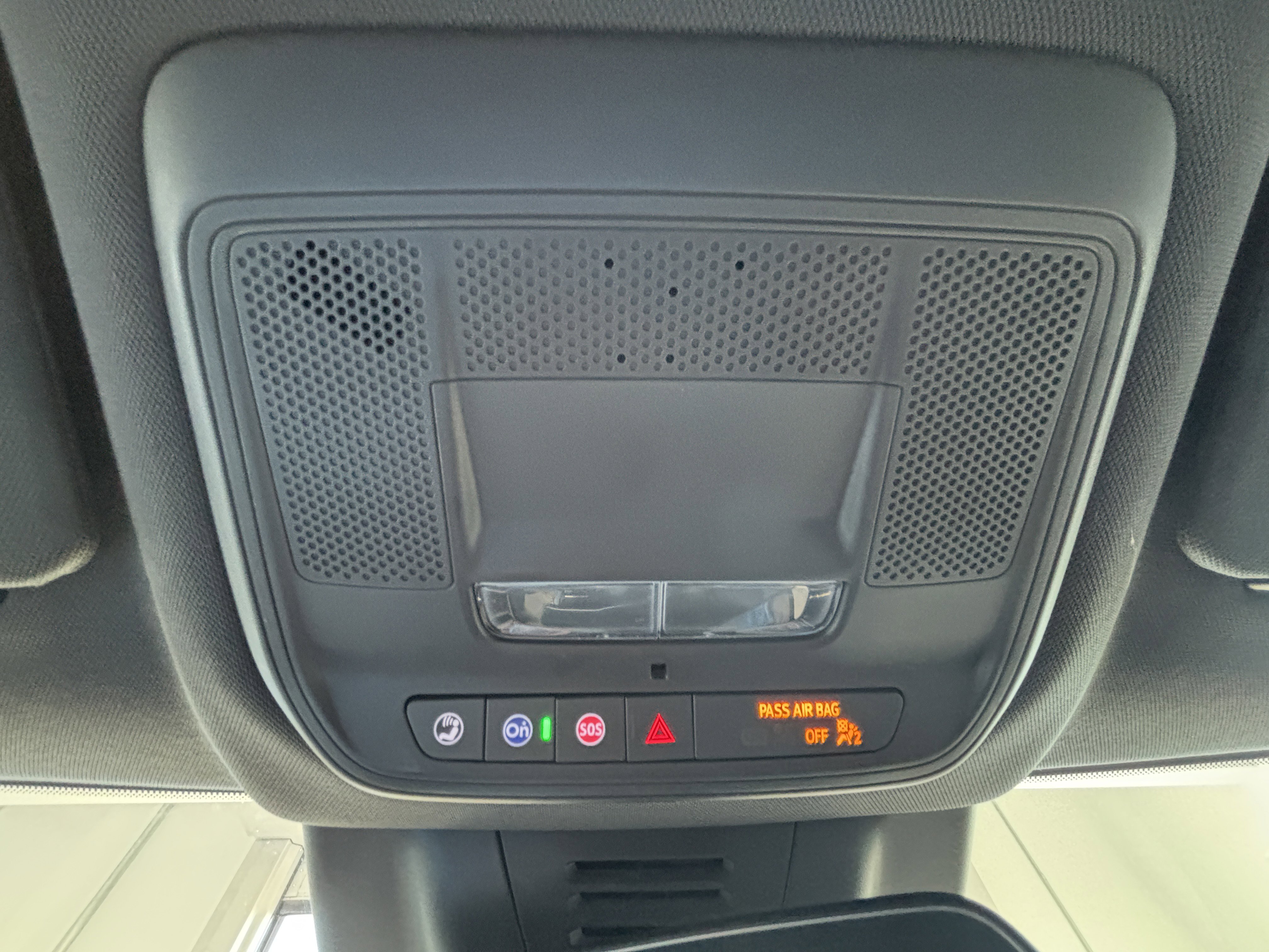 Used 2025 Chevrolet Equinox EV LT FWD image 17
