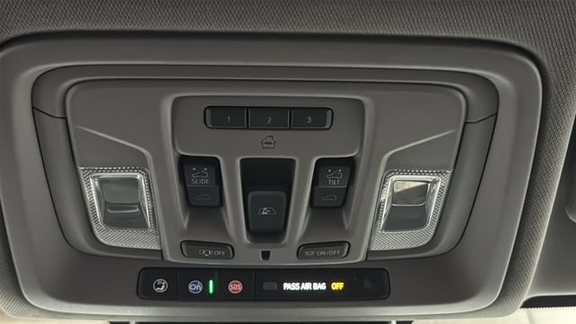 Used 2024 GMC Sierra 1500 Denali w/ Denali Reserve Package AWD/4WD image 33