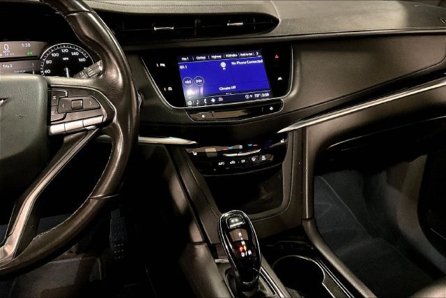 Certified 2023 Cadillac XT6 Luxury AWD/4WD image 9