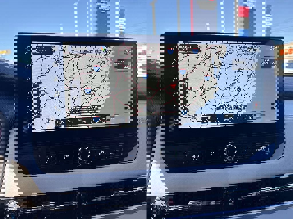 New 2025 Mitsubishi Outlander SE image 15