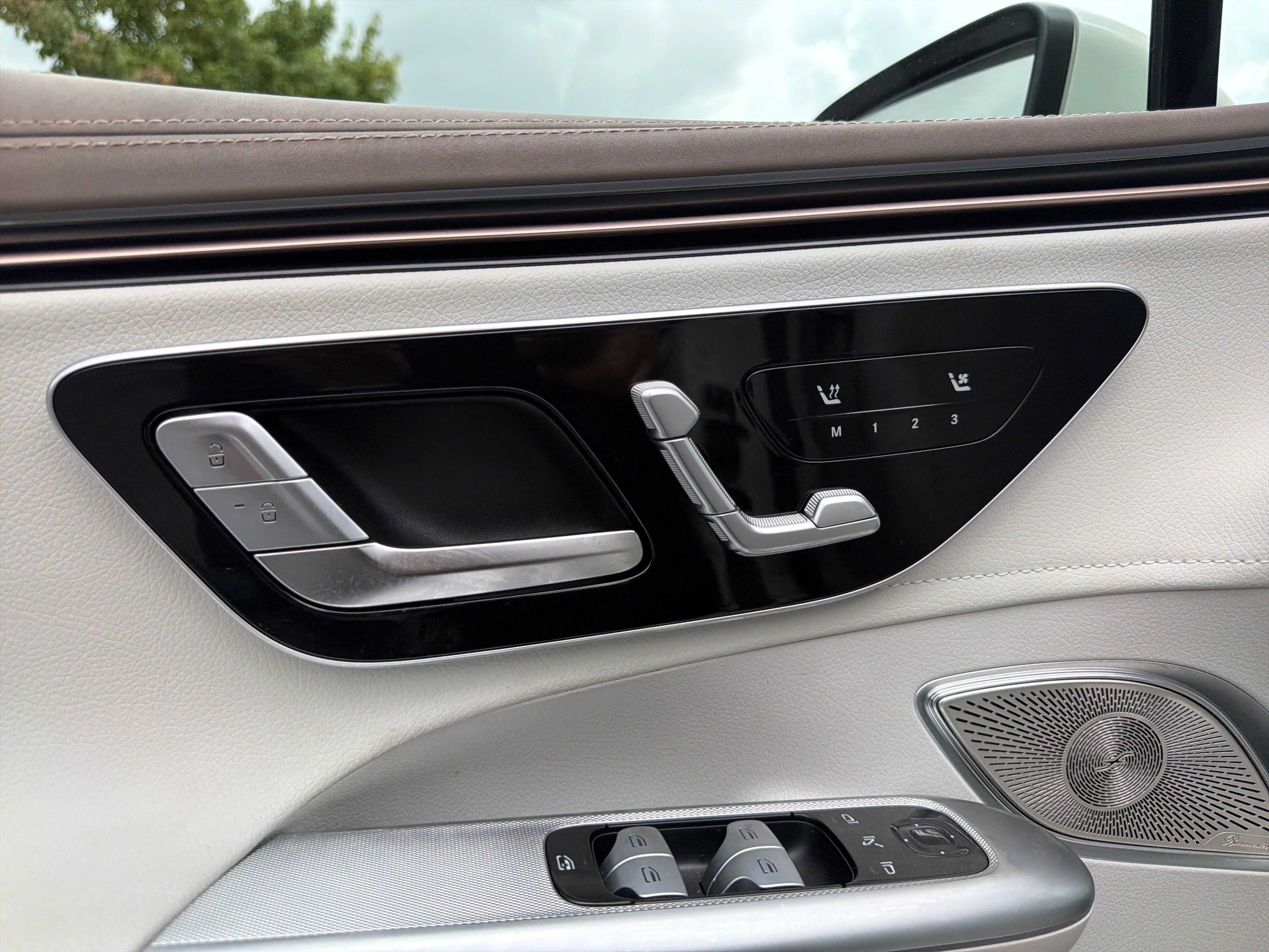 Used 2023 Mercedes-Benz EQE 350+ SUV w/ AMG Line Exterior Package image 24