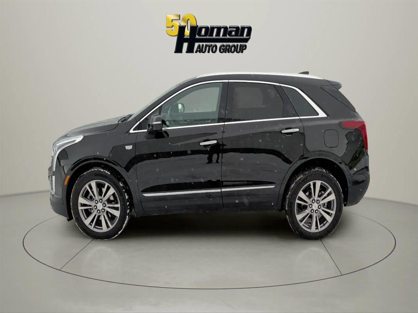 Used 2025 Cadillac XT5 Premium Luxury image 2