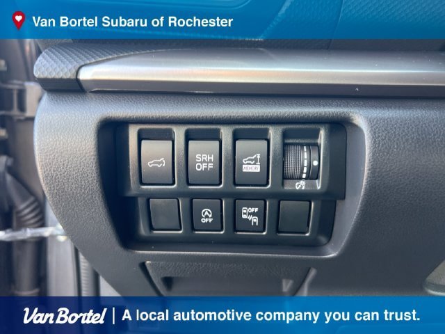 Used 2021 Subaru Forester Premium AWD/4WD image 16