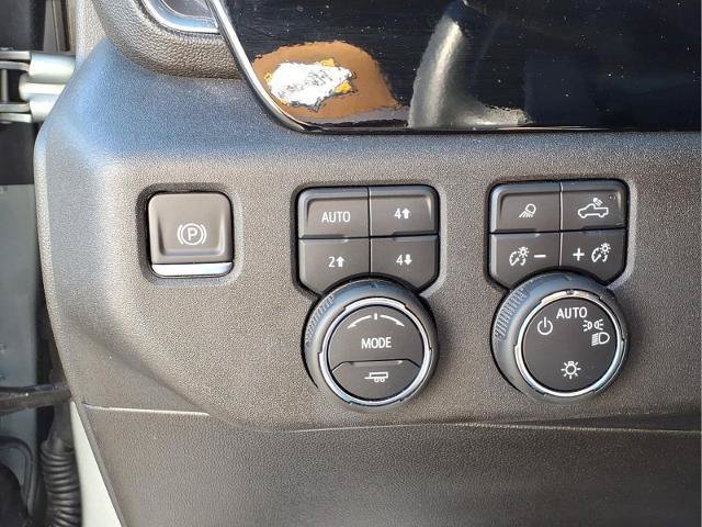 Used 2023 Chevrolet Silverado 1500 LT AWD/4WD image 20