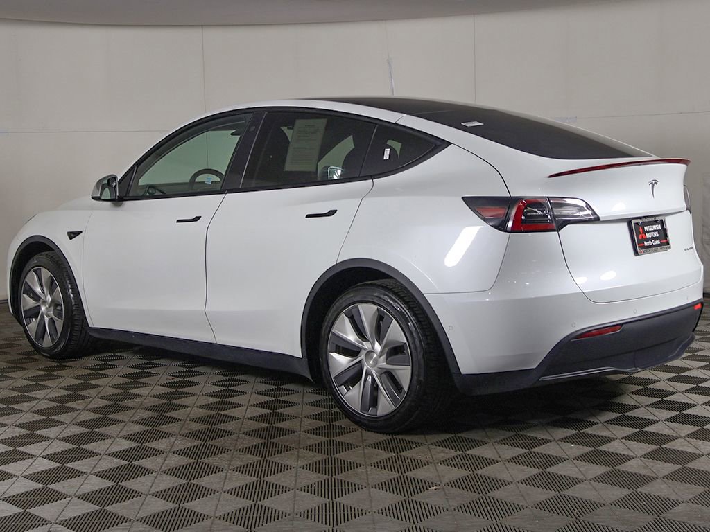 Used 2020 Tesla Model Y Long Range image 12