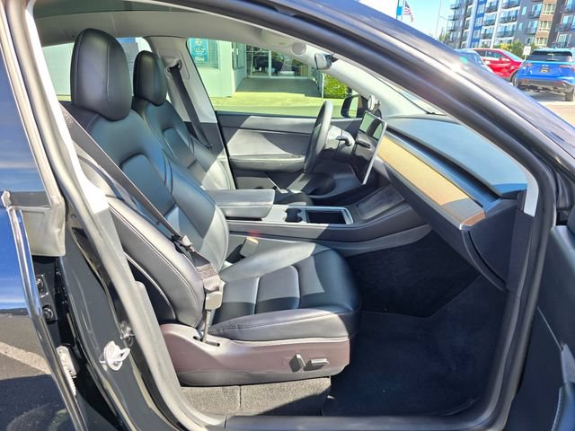 Used 2022 Tesla Model Y Performance AWD/4WD image 13