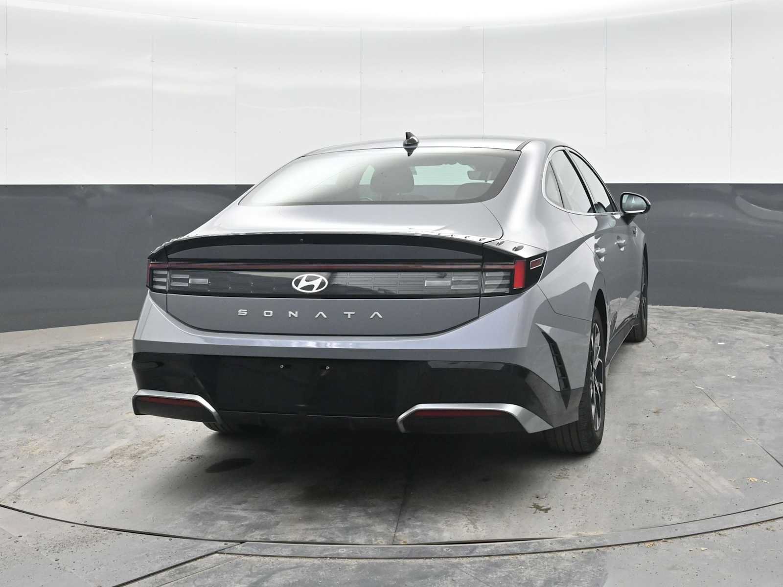 Used 2024 Hyundai Sonata SEL FWD image 10