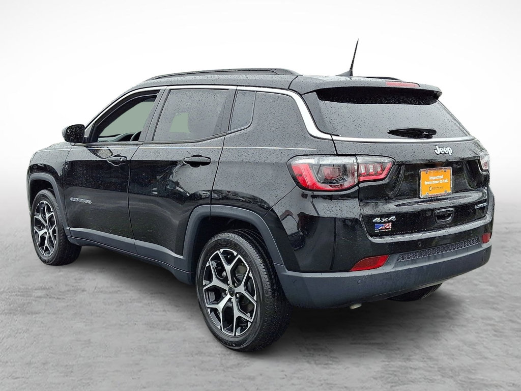 Used 2025 Jeep Compass Limited image 3