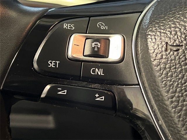 Used 2021 Volkswagen Passat 2.0T SE image 18