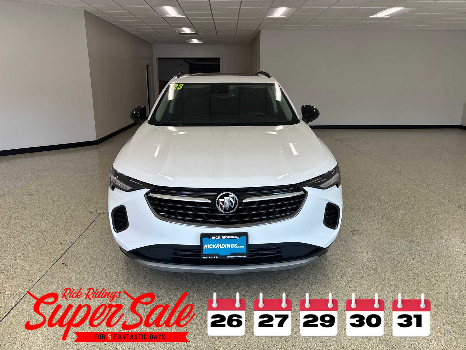 Used 2023 Buick Envision Essence w/ Technology Package I image 3