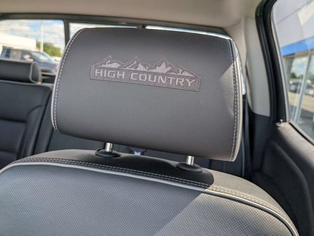Used 2018 Chevrolet Silverado 2500 High Country w/ Duramax Plus Package AWD/4WD image 21