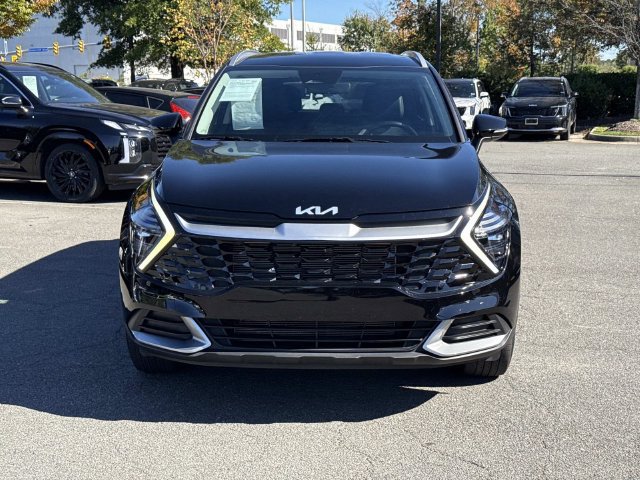 Used 2025 Kia Sportage EX AWD/4WD image 6
