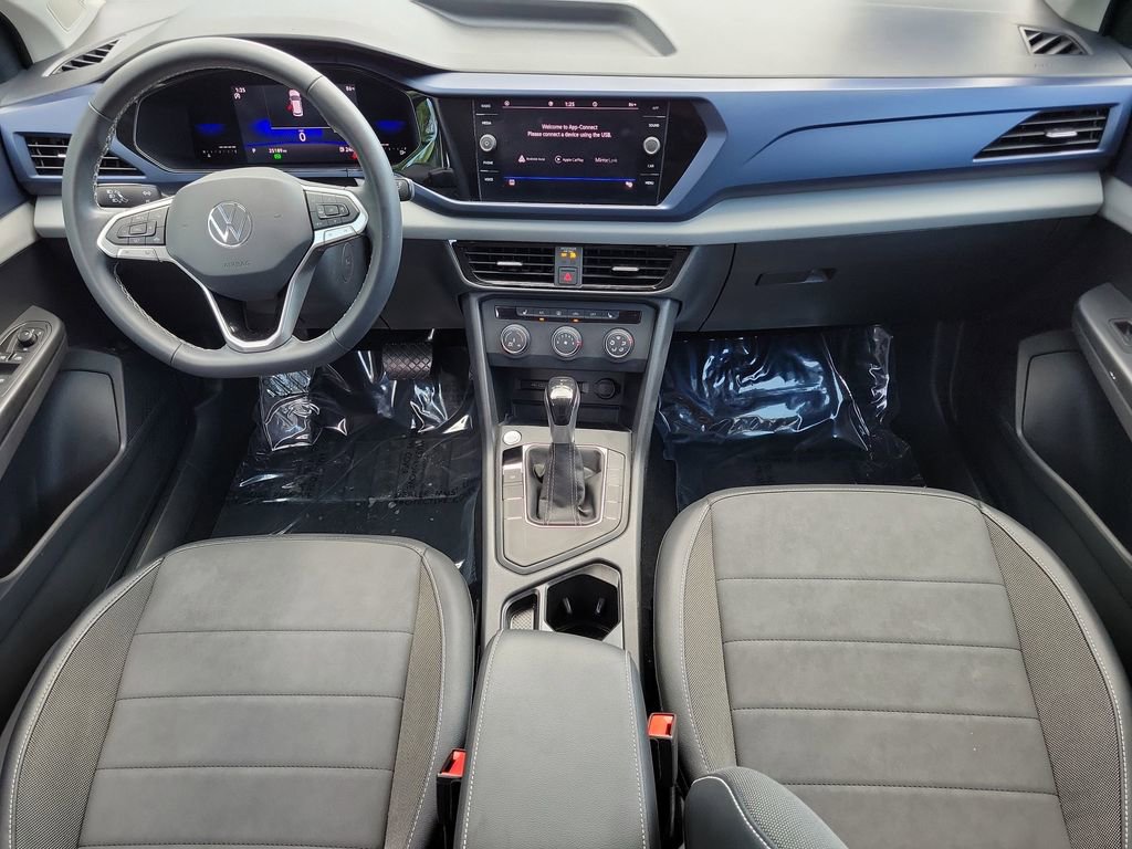 Used 2022 Volkswagen Taos SE image 13