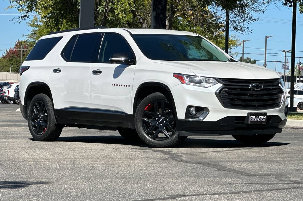 Used 2019 Chevrolet Traverse Premier w/ Redline Edition AWD/4WD image 2
