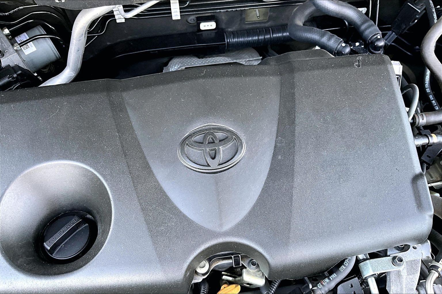Used 2021 Toyota RAV4 XLE FWD image 31