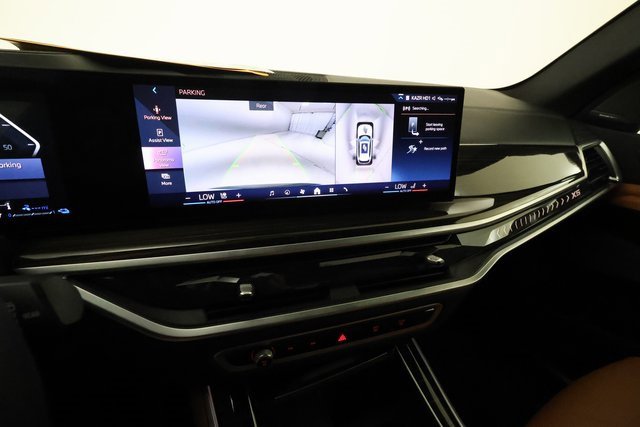 Used 2024 BMW X5 xDrive50e image 17