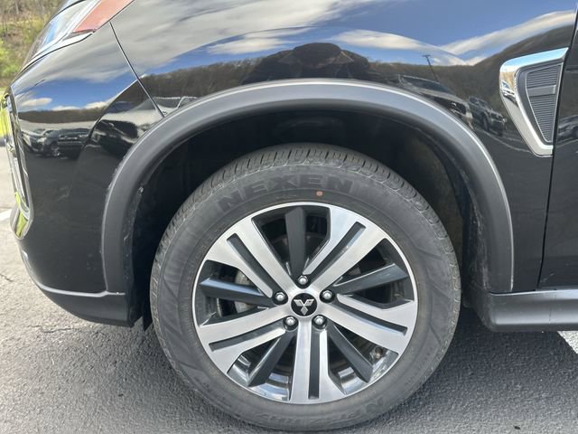 Used 2025 Mitsubishi Outlander Sport SE AWD/4WD image 20