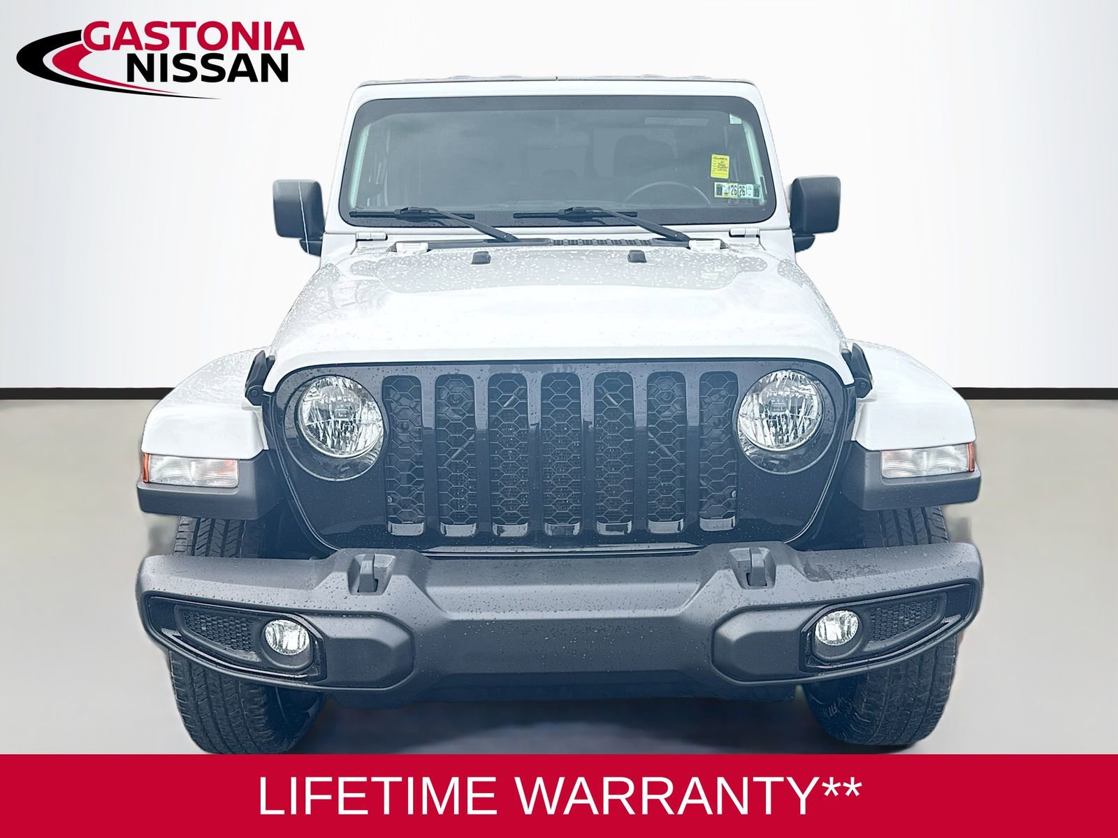 Used 2021 Jeep Gladiator Willys image 2