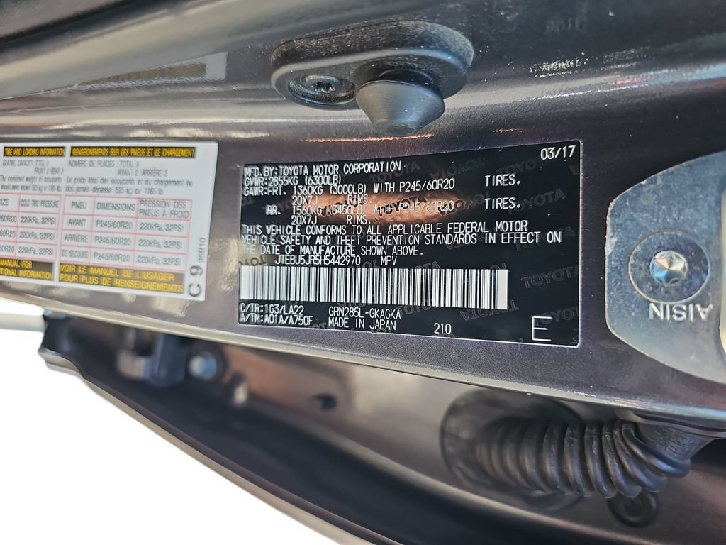 Used 2017 Toyota 4Runner Limited AWD/4WD image 33