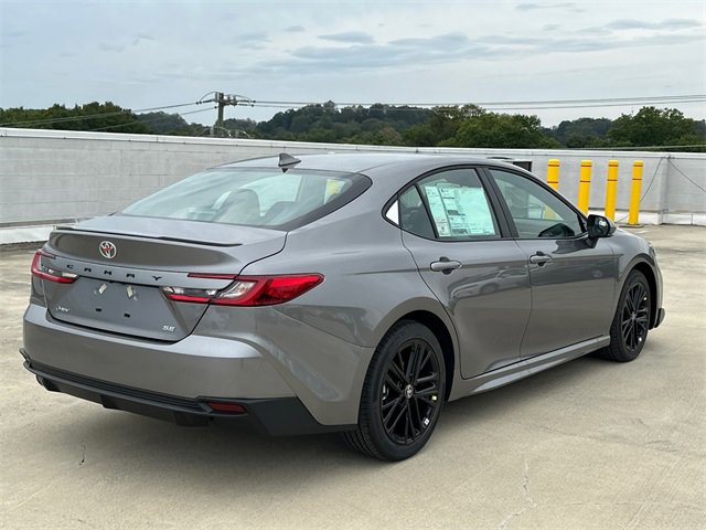 New 2026 Toyota Camry SE image 4