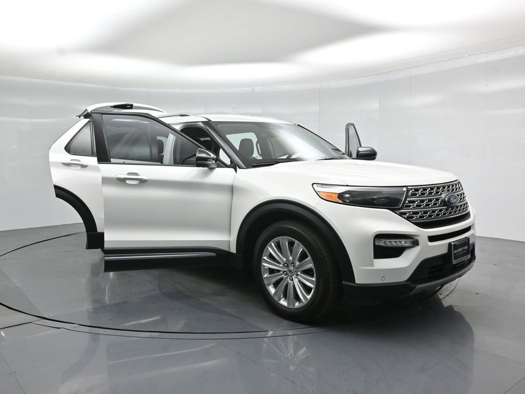 Certified 2020 Ford Explorer Limited w/ Hybrid Equipment Group 310A RWD image 31
