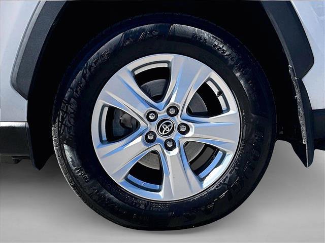 Used 2021 Toyota RAV4 XLE image 8