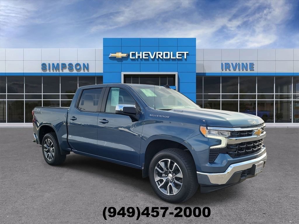 Used 2024 Chevrolet Silverado 1500 LT AWD/4WD image 2