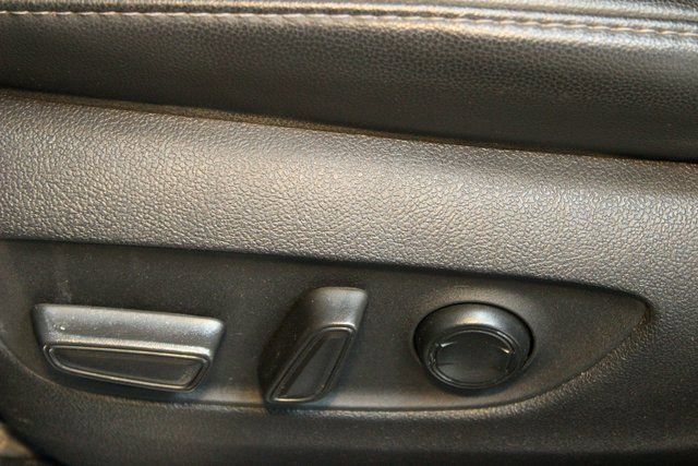 Used 2021 Toyota Highlander Platinum image 20