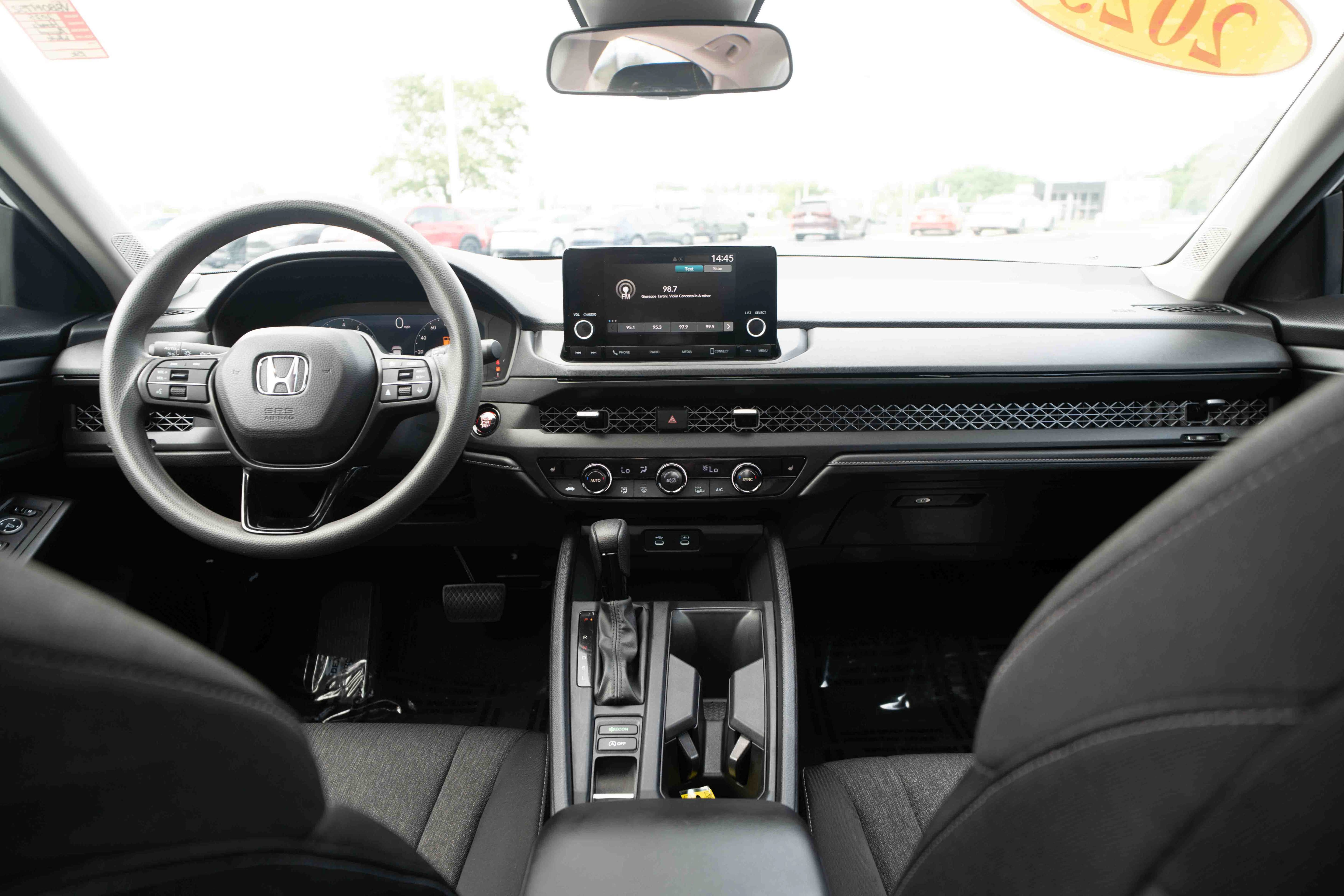 Certified 2025 Honda Accord SE image 20